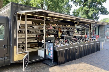 Bridgewater Candletruck op de markt in Emmen met geurkaarsen